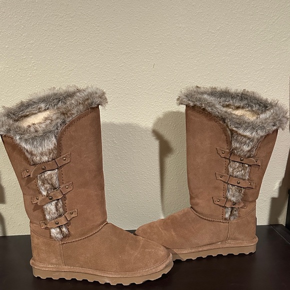 BearPaw Aize 8 Brown Winter Boots with Faux Fur - Picture 6 of 9